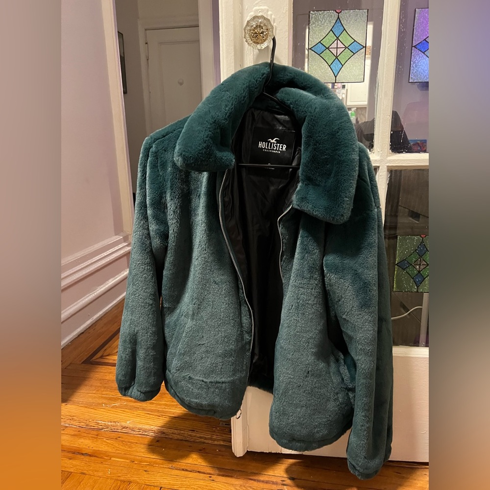 Hollister forest green bomber faux fur jacket
